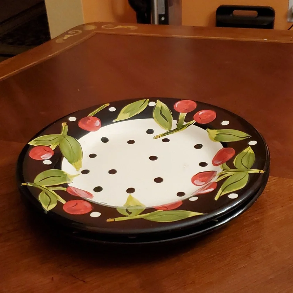 Boulevard  Hand painted Dinner Plates by Tabletops  A set of 2 - Picture 3 of 5